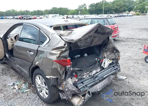 2015 Nissan Altima 2.5 S z USA, uszkodzony, nr VIN 1N4AL3AP9FC120725